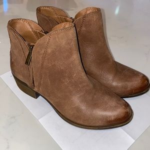 Lucky Brand booties Carmel/Nutmeg sz 7